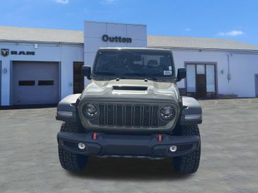 New 2026 Jeep Gladiator Mojave 4x4