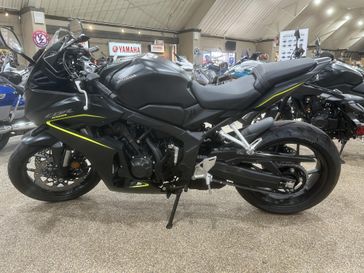 New 2026 Honda CBR650R E-Clutch 