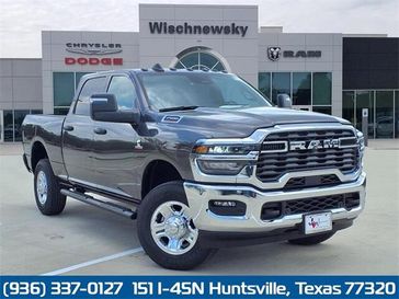 2025 RAM 2500 Tradesman Crew Cab 4x4 6'4' Box