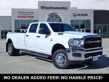 2024 RAM 3500 Tradesman Crew Cab 4x4 8' Box