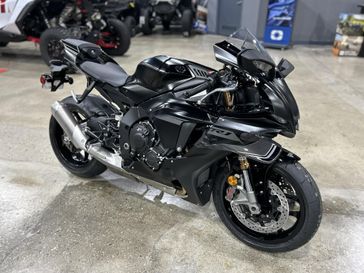 2025 Yamaha YZF-R1 