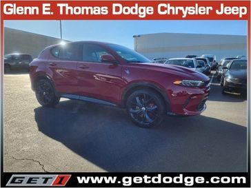 2024 Dodge Hornet R/T Eawd in a Hot Tamale exterior color and Blackinterior. Glenn E Thomas 100 Years Of Excellence (866) 340-5075 getdodge.com 