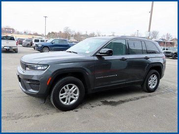 Used 2023 Jeep Grand Cherokee Laredo