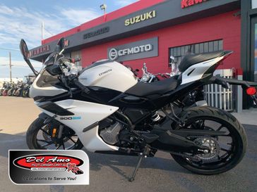 New 2025 CFMOTO 300SS 
