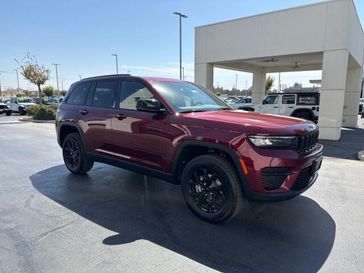 New 2025 Jeep Grand Cherokee Altitude 4x4