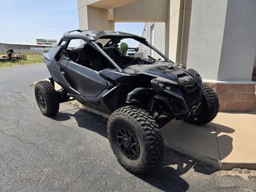 2025 Can-Am MAVERICK R X RS WITH SMARTSHOX 999T DCT TRIPLE BLACK 