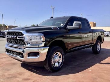 2024 RAM 2500 Tradesman Crew Cab 4x4 6'4' Box