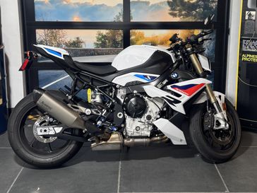 2025 BMW S 1000 R