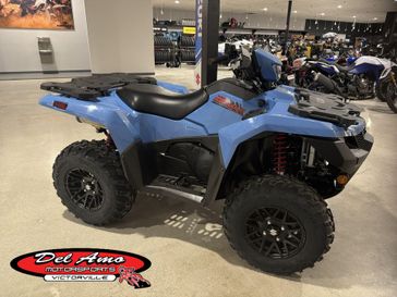 New 2025 Suzuki KINGQUAD 500 AXI POWER STEERING SE  in a BLUE exterior color. Victorville Del Amo Motorsports 760-241-7387 delamomotorsportsofvictorville.com 