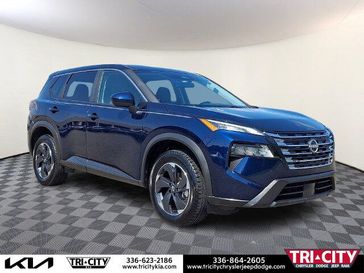 Used 2025 Nissan Rogue SV