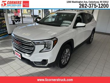 Used 2024 GMC Terrain SLT
