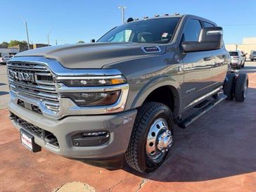 New 2027 RAM 3500 Big Horn Crew Cab Chassis 4x4 60' Ca