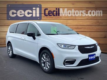 2024 Chrysler Pacifica Touring L Awd