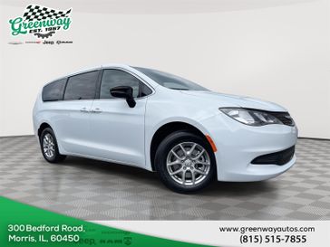 New 2025 Chrysler Voyager Lx