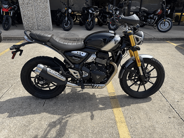Used 2025 Triumph SCRAMBLER 400X 
