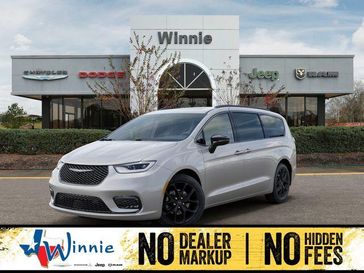 New 2026 Chrysler Pacifica Limited