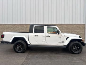 2022 Jeep Gladiator Altitude 4x4