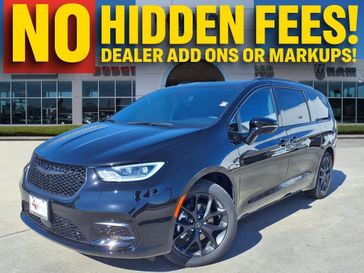 New 2026 Chrysler Pacifica Limited