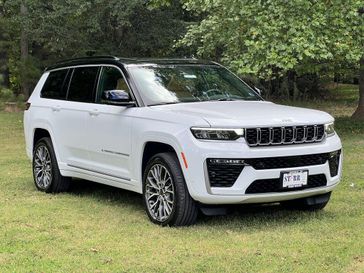 New 2027 Jeep Grand Cherokee Summit
