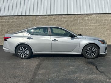 Used 2024 Nissan Altima 2.5 SV