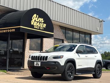 Used 2019 Jeep Cherokee Trailhawk