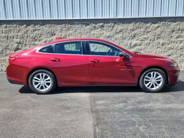 Used 2017 Chevrolet Malibu LT