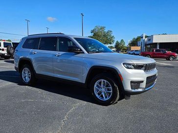 New 2025 Jeep Grand Cherokee L Laredo X 4x4