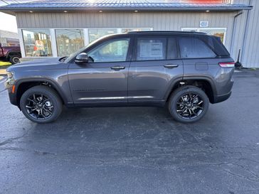 New 2025 Jeep Grand Cherokee Limited 4x4