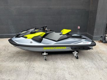 2025 SEADOO RXPX 325 WITH SOUND SYSTEM ICE METAL AND MANTA GREEN 