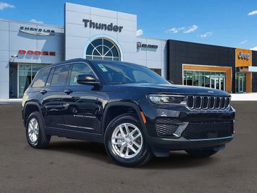 New 2026 Jeep Grand Cherokee Laredo X 4x2