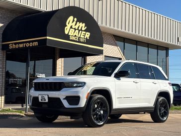 New 2025 Jeep Grand Cherokee Altitude X 4x4