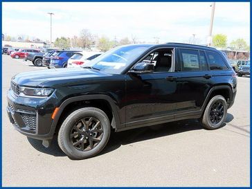 New 2026 Jeep Grand Cherokee Altitude
