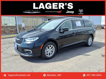 Used 2024 Chrysler Pacifica Touring L