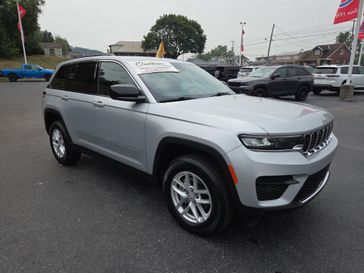 Used 2024 Jeep Grand Cherokee Laredo X