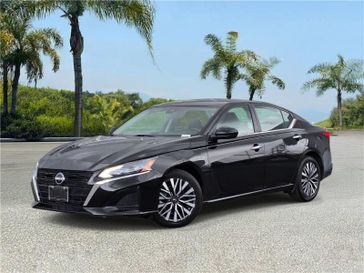 Used 2023 Nissan Altima 2.5 SV Sedan