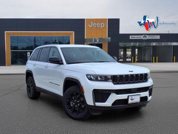 New 2026 Jeep Grand Cherokee Laredo