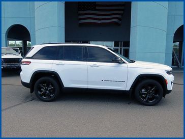 Used 2023 Jeep Grand Cherokee Limited