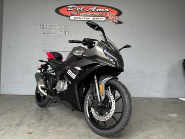 2025 CFMOTO 300SS 