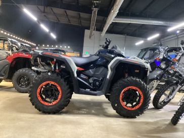 2024 CAN-AM OUTLANDER X XC 1000R CHALK GRAY AND CANAM RED