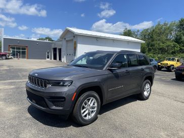 2025 Jeep Grand Cherokee Laredo X 4x4