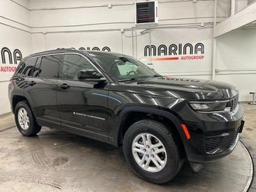 Used 2024 Jeep Grand Cherokee Laredo