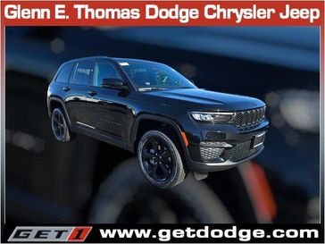 New 2025 Jeep Grand Cherokee Altitude X 4x2