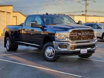 2024 RAM 3500 Tradesman Crew Cab 4x4 8' Box