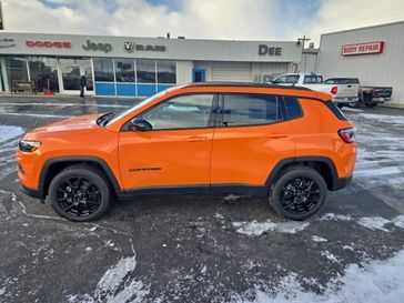 New 2026 Jeep Compass Latitude Altitude