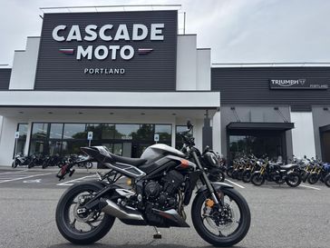 2025 Triumph Street Triple 765 RS - SILVER ICE 