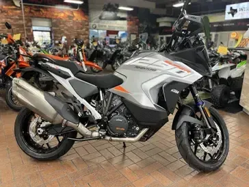 2024 KTM 1290 SUPER ADVENTURE S