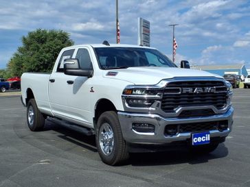 New 2025 RAM 2500 Tradesman Crew Cab 4x4 8' Box