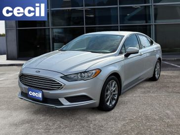 Used 2017 Ford Fusion SE