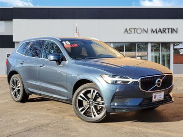 2020 Volvo XC60 T6 Momentum in a Bright Silver Metallic exterior color and Charcoalinterior. Lotus of Glenview 847-904-1233 lotusofglenview.com 