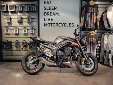 2025 Triumph STREET TRIPLE RS 